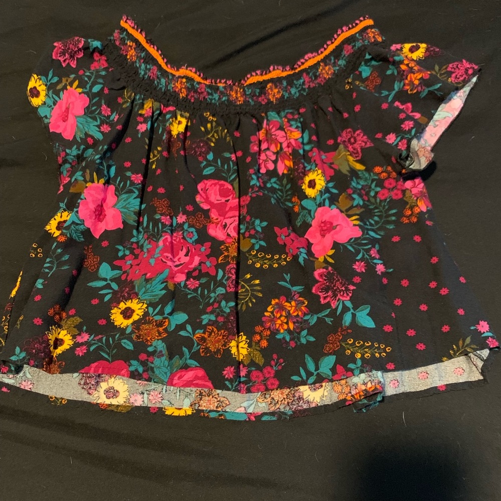 Never worn!!! Cute floral off the shoulder top!